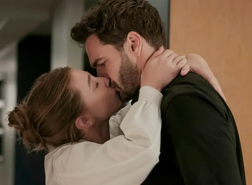 Prime Video Drops First Teaser for ‘The Love Hypothesis’ Starring Lili Reinhart and Tom Bateman