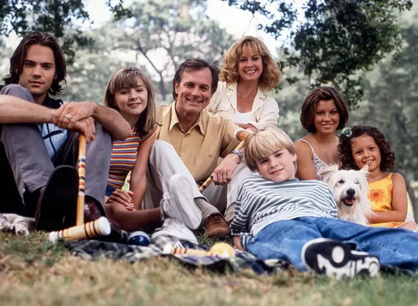 The Cast of ‘7th Heaven,’ Then and Now