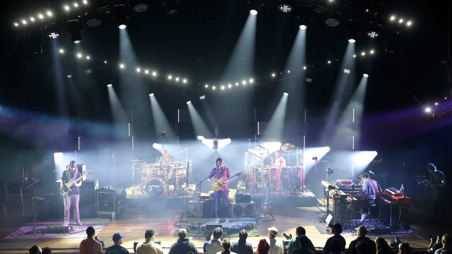 Concertgoer Dies After Apparent Fall at Madison Square Garden