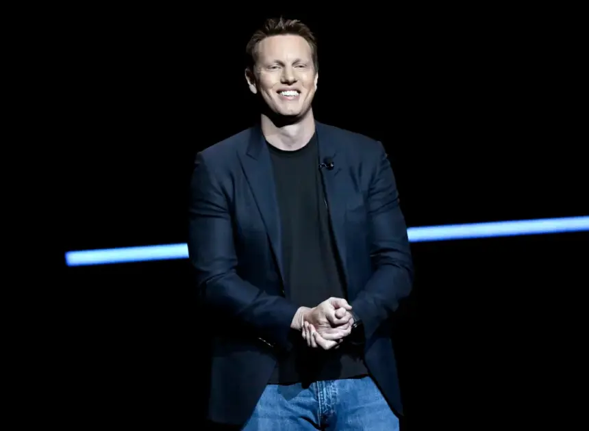 ‘Supergirl’ Producer Says David Ellison Has Met With James Gunn, Peter Safran: “He’s Pretty Open to What We’re Doing”