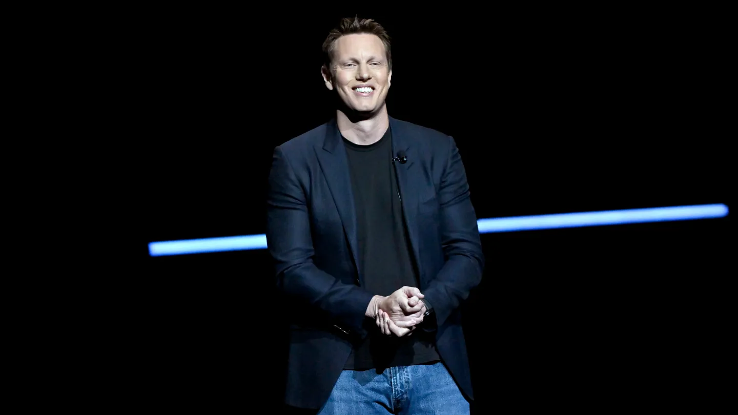 ‘Supergirl’ Producer Says David Ellison Has Met With James Gunn, Peter Safran: “He’s Pretty Open to What We’re Doing”