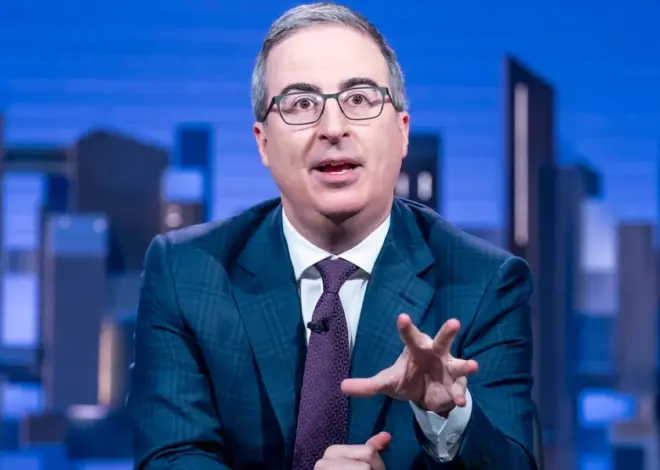 John Oliver Likens the Current Condition of D.C. Reflecting Pool to Sex With the Grinch: “Green, Smelly”