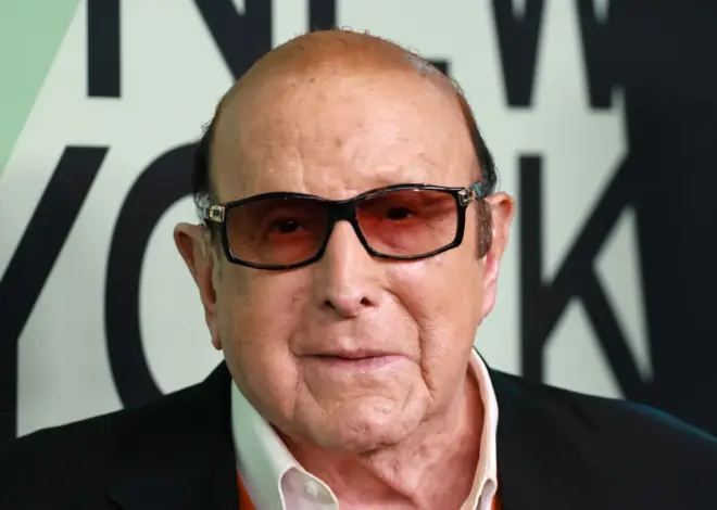 Bruce Springsteen, Barry Manilow, Alicia Keys Give Emotional Tributes at Clive Davis’ Funeral: ” I Lost a Piece of My Heart”
