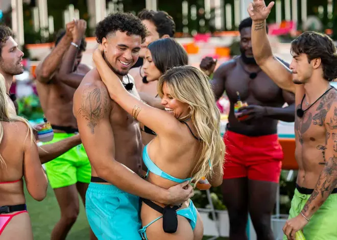 Modern Love: Dating Shows Are Out, Book Adaptations Are So In