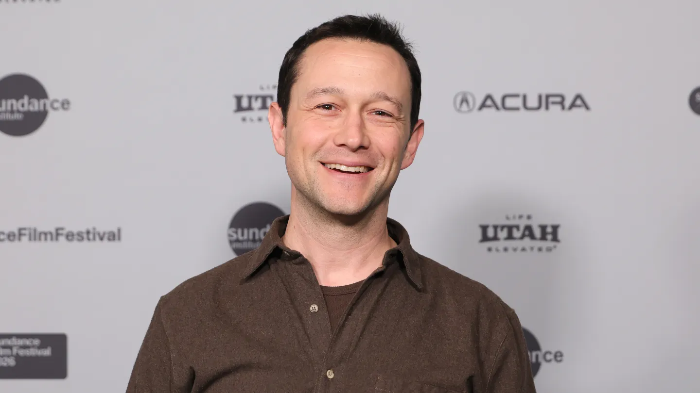 Joseph Gordon-Levitt, Sophia Bush Defend Ties to Peter Thiel’s Secretive Dialog Group