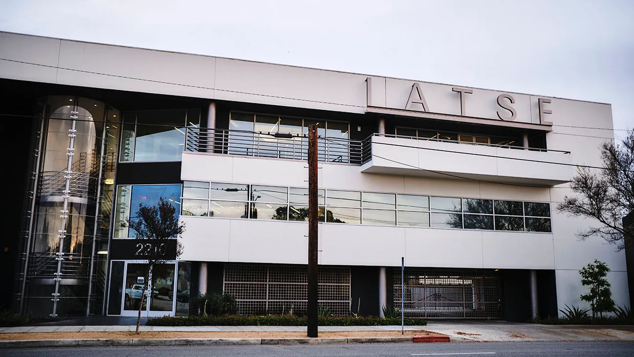 Workers at Swaybox Studios, Home to Batman Animated Movie, Vote to Unionize