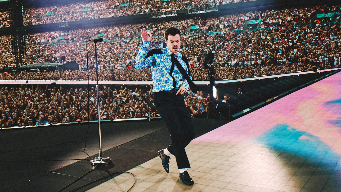 Harry Styles Breaks World Record as 12-Night Run at Wembley Comes to Emotional End