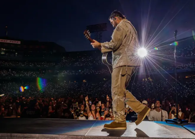 Noah Kahan Cements His Hometown Hero Status With Divine Fenway Park Residency Finale