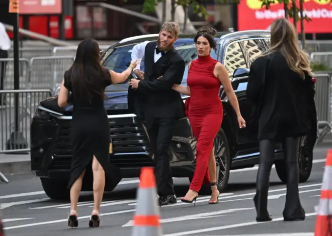 All the Celebrities, Athletes and Musicians Spotted Heading to Taylor Swift and Travis Kelce’s Wedding (Updating)