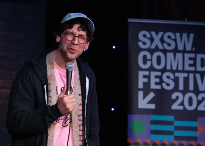 Comedian Rick Glassman Says His Podcast Is Like a Perfect First Date: “There’s Flirting Involved”