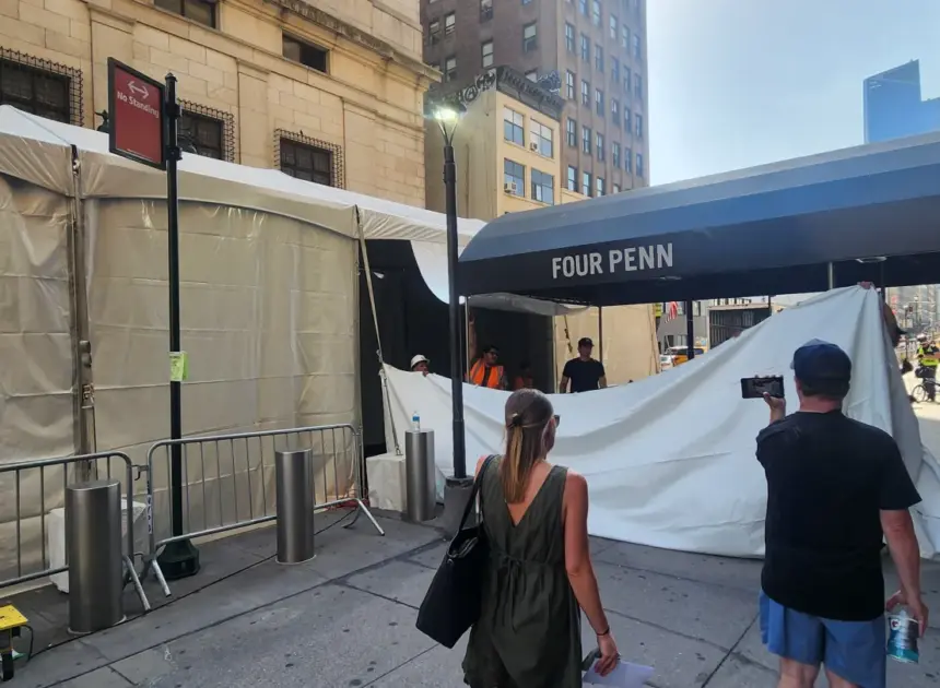 Outside Taylor Swift’s Rehearsal Dinner, a Surprising Calm — and Security Worthy of Gaddafi
