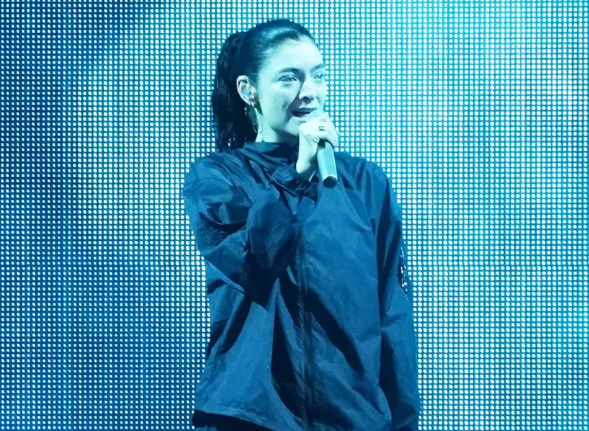 Lorde Calls Out Spotify’s AI “About the Song” Feature: “We Don’t Want This”