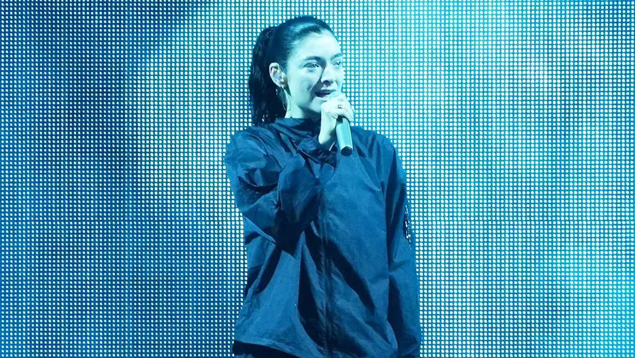 Lorde Calls Out Spotify’s AI “About the Song” Feature: “We Don’t Want This”