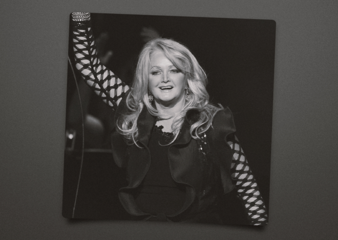 Bonnie Tyler, Welsh Singing Superstar Behind “Total Eclipse of the Heart” and “Holding Out for a Hero,” Dies at 75