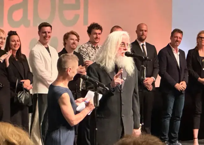 “The White Devil” Takes Karlovy Vary: Robert Richardson Receives Honor From a Paper-Ripping Harvey Keitel