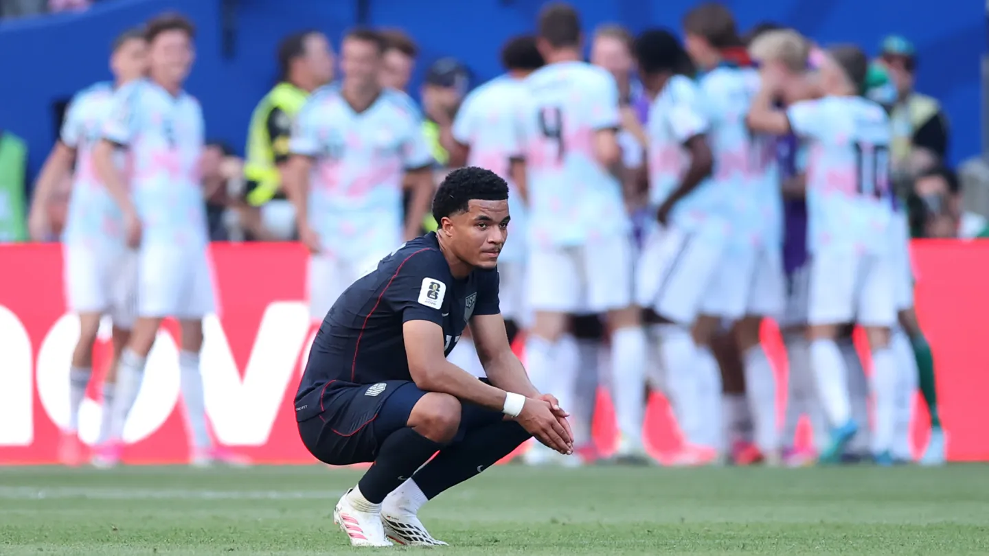 Fox Announcers Plead With Americans to Keep Watching Soccer After U.S. Team Crushed by Belgium in World Cup
