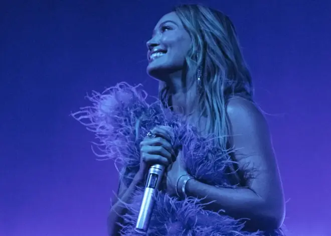 Hilary Duff Delights With Equal Parts Nostalgia and Evolution on The Lucky Me Tour: “Joyful, Fun and Extremely Rewarding”
