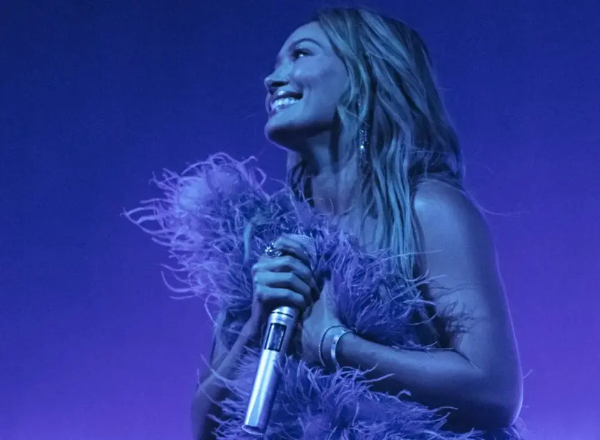 Hilary Duff Delights With Equal Parts Nostalgia and Evolution on The Lucky Me Tour: “Joyful, Fun and Extremely Rewarding”