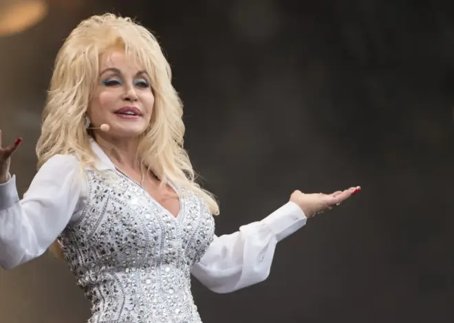 Dolly Parton Famously Turned Down Elvis. Can Songwriters Do the Same Now?