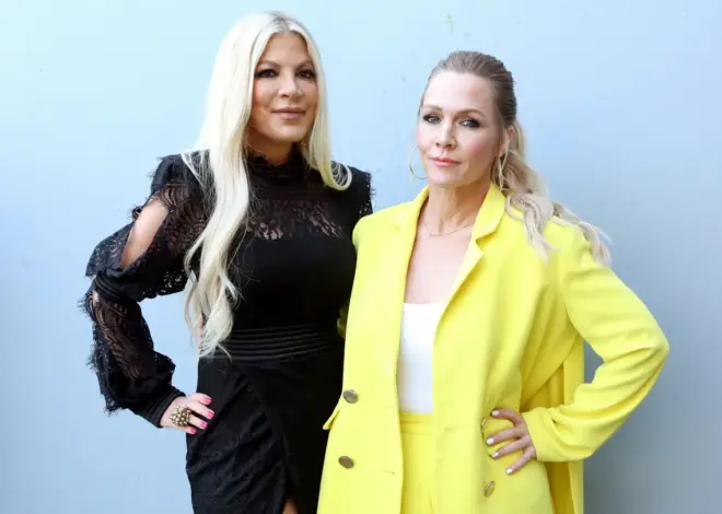 Tori Spelling Exits ‘Beverly Hills, 90210’ Rewatch Podcast With Jennie Garth