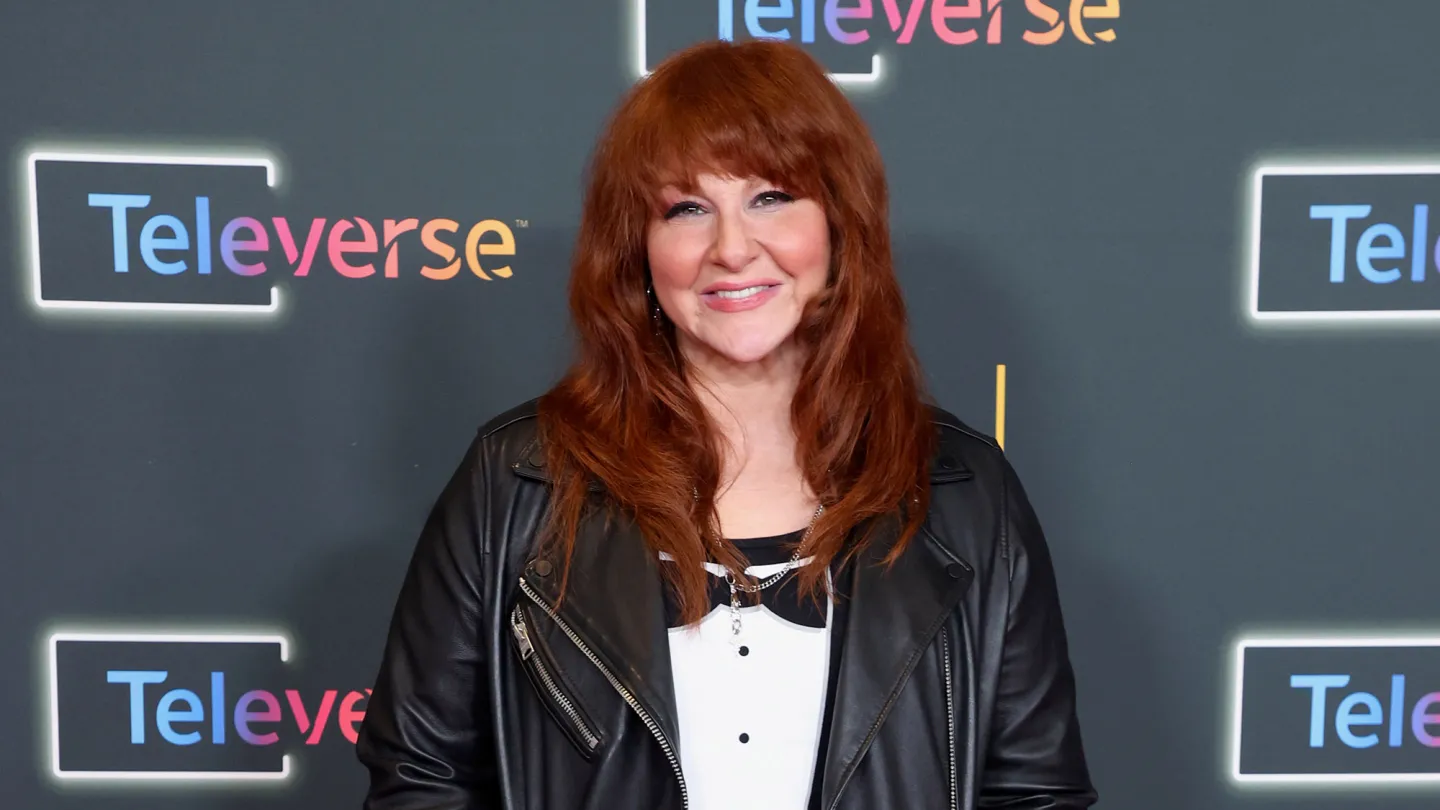 Julie Klausner Calls Phone Comedy “Isolating” and “Reductive” at Live ‘It Happened in Hollywood’