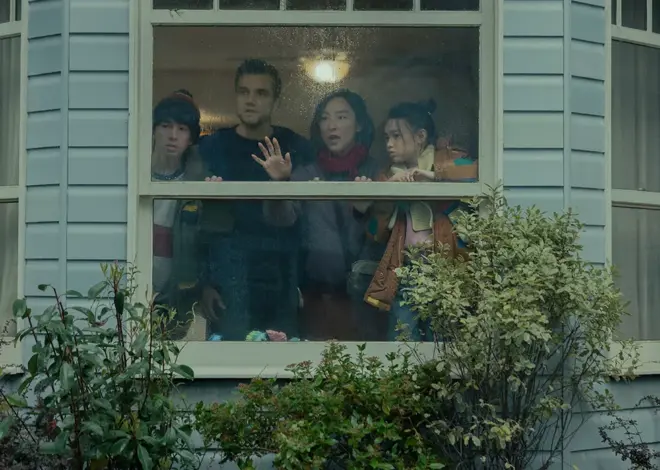 ‘The Last House’ Review: Greta Lee and Wagner Moura in a Claustrophobic Netflix Thriller Most Effective While the Threat Remains Unknown