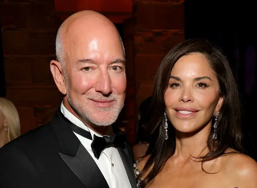 Anna Wintour Wanted the Bezos Back. But She Might Settle for the Clooneys