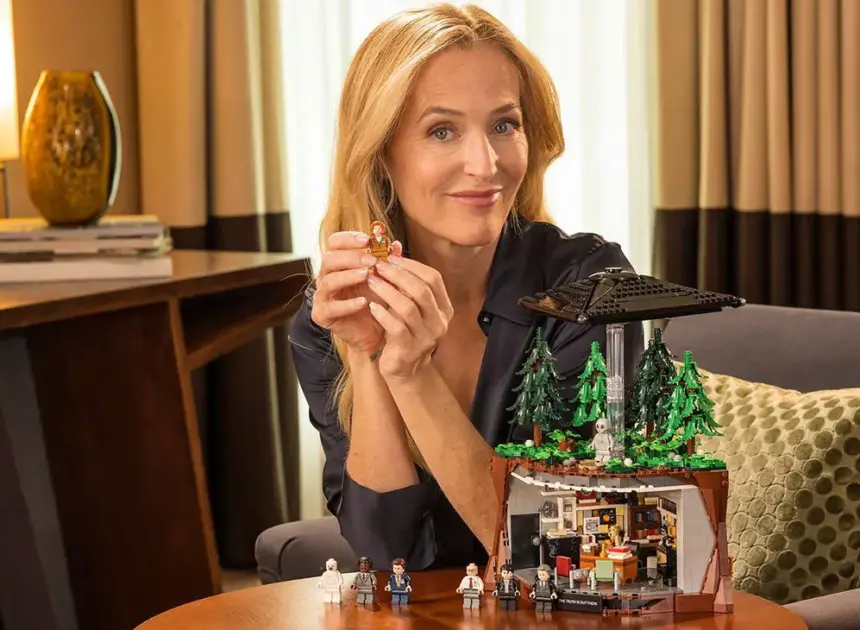 Lego Just Released Its First ‘The X-Files’ Set, Complete With Mulder and Scully Minifigures