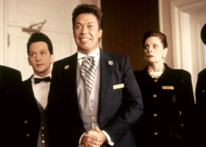Tim Curry Remembered by Carol Burnett, Rob Schneider, Luke Evans and More: “A Bright Fierce Flame”