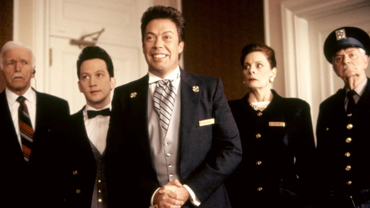 Tim Curry Remembered by Carol Burnett, Rob Schneider, Luke Evans and More: “A Bright Fierce Flame”