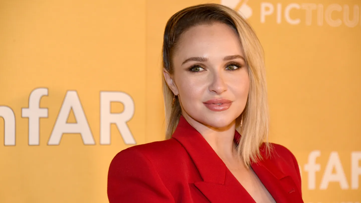 Hayden Panettiere’s Boyfriend Gave Her Narcan Before Death, Brother Says