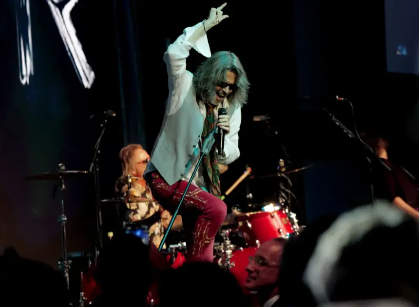 Foreigner to Headline Benefit for Sean Penn’s CORE