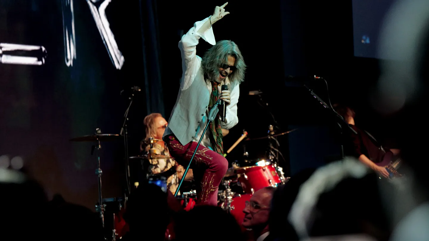 Foreigner to Headline Benefit for Sean Penn’s CORE