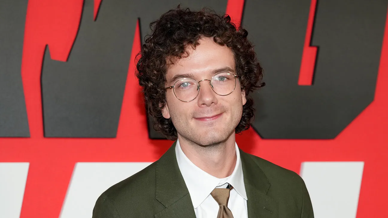 Martin Herlihy of Please Don’t Destroy Exits ‘SNL’