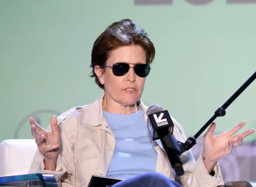 Kara Swisher Says She’s Leaving CNN, Calls Ellisons “Terrible Media Owners”