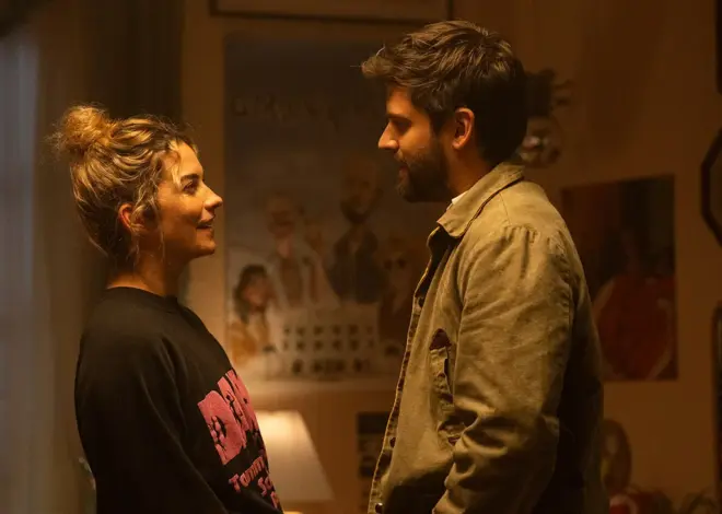 ‘All That She Wants’ Review: Annie Murphy Is All That in a Fizzy Rom-Com That Works Best When It Isn’t Trying Too Hard