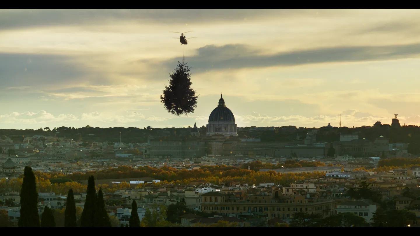 The ‘Holy Wood Dust’ Director Wants You to Know Your Christmas Tree Is a Living Being With 20 Senses