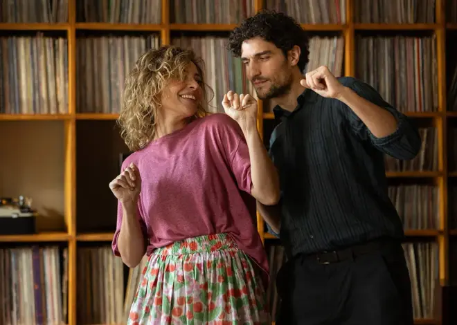 ‘It Will Happen Tonight’ Review: Italian Auteur Nanni Moretti’s Searing and Sea-Sawing Romance Is Passionate to a Fault