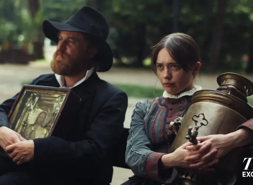 Johnny Flynn and Aimee Lou Wood on “Getting Whipped Naked” and “Embracing the Madness” of Their Deranged Literary Biopic