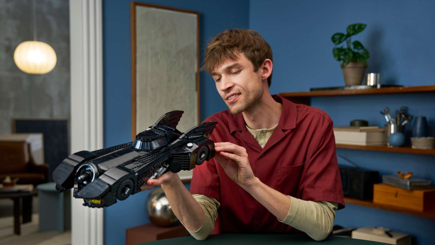 Lego Just Created Its First-Ever ‘Batman Returns’ Batmobile