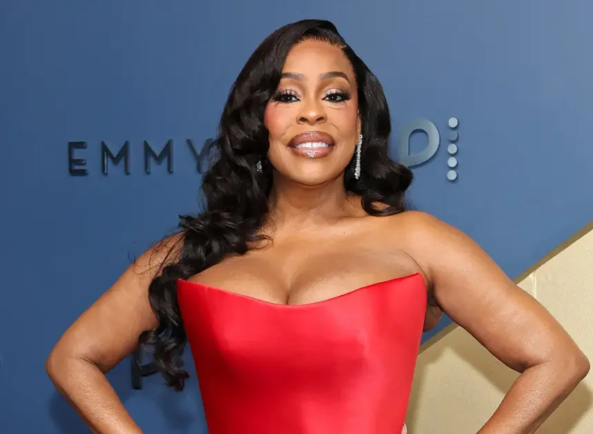 Emmys: The Red-Carpet Arrivals (Updating)