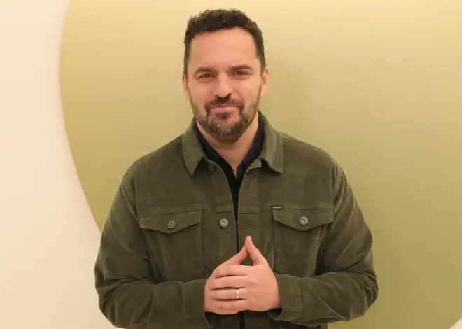 See Inside Jake Johnson’s Pasadena Home (With Creative Studio) as Actor Lists Property for $3.29M