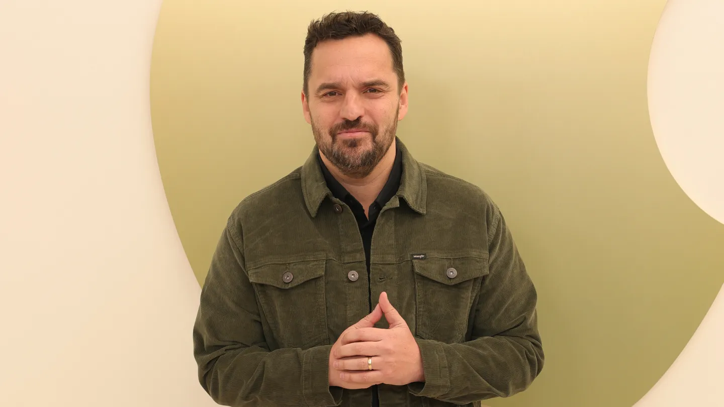See Inside Jake Johnson’s Pasadena Home (With Creative Studio) as Actor Lists Property for $3.29M