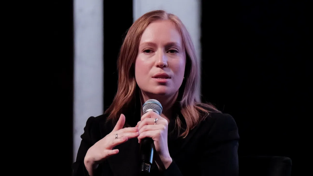 Hannah Einbinder Says Speaking Out for Palestine Is “the Bare Minimum”
