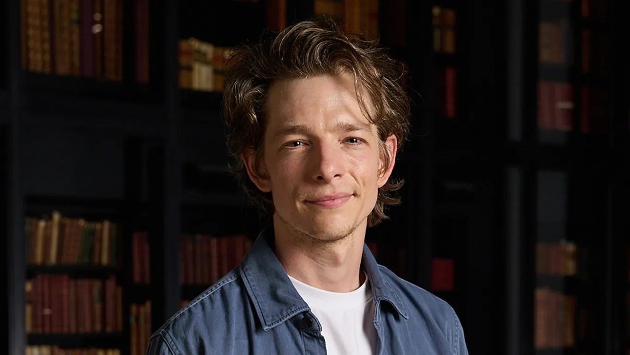 ‘East of Eden’ Star Mike Faist on Male Ego, Love Triangles and Still Learning from Steven Spielberg
